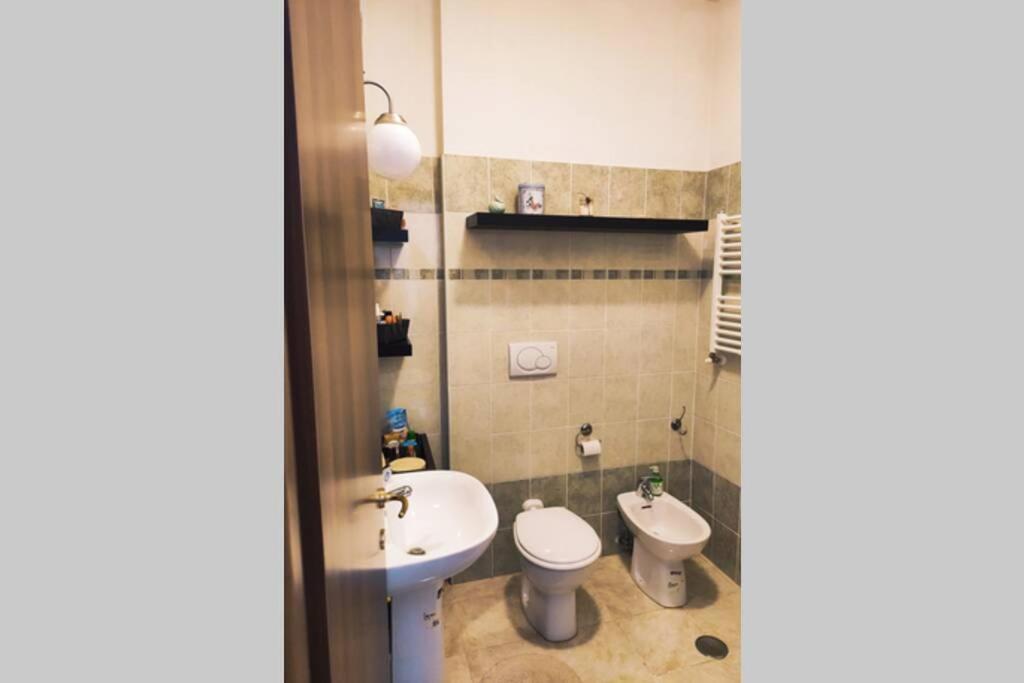 Large House 3 Floors City 'N Sea Vitinia 외부 사진